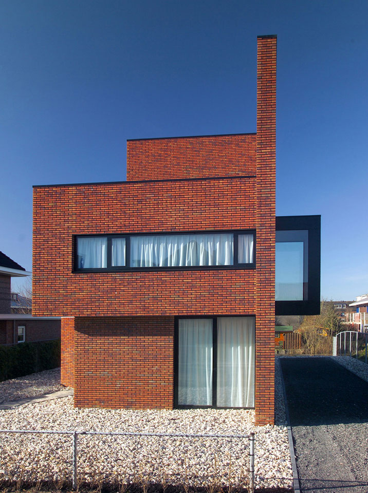 Unique Brick Wall Home for Simple Design