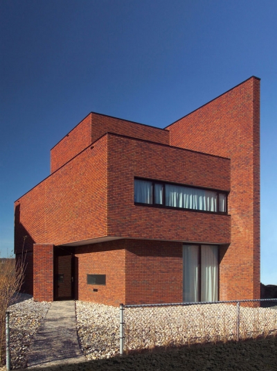 Brick Wall House 123DV