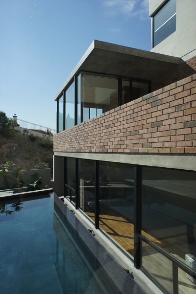 House Tijuana T38 Studio