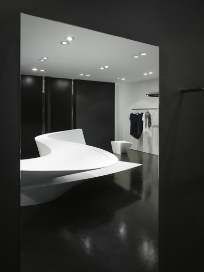 Neil Barrett Zaha Hadid