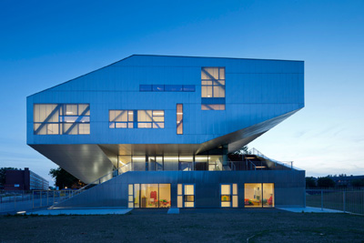 L’arbrisseau Neighborhood Centre