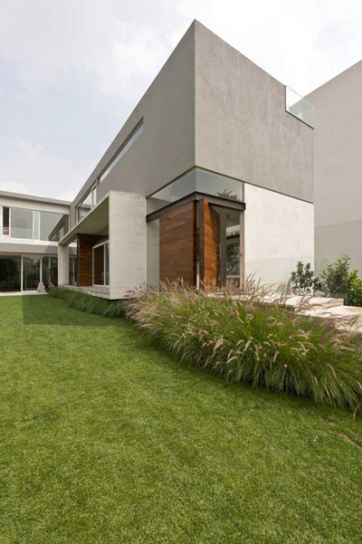 AE House twentyfourseven