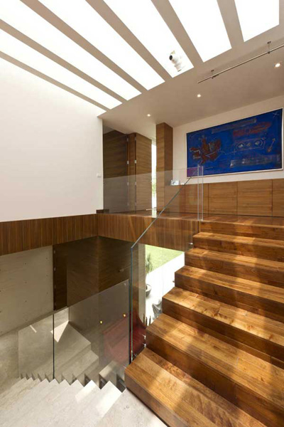 AE House twentyfourseven