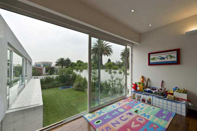 AE House twentyfourseven