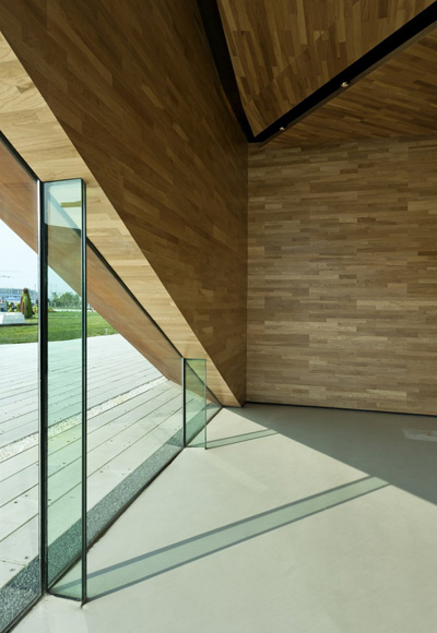 Vanke Triple V Gallery