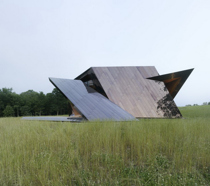 18.36.54 Connecticut Daniel Libeskind