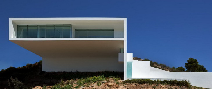 House Cliff Fran Silvestre