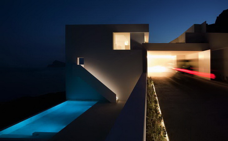 House Cliff Fran Silvestre