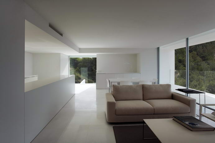 House Cliff Fran Silvestre