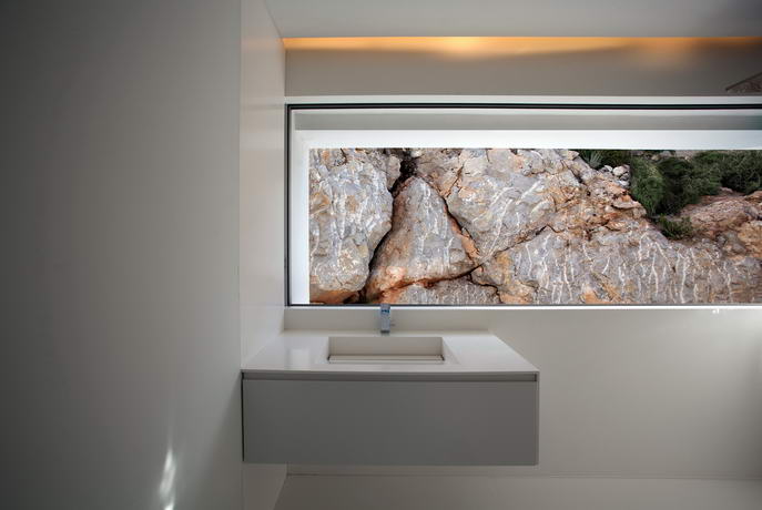 House Cliff Fran Silvestre