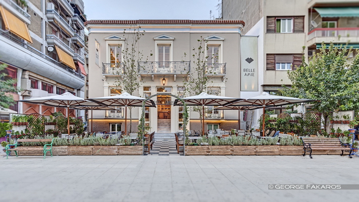 Belle Amie Zita Team