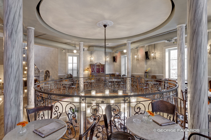 Belle Amie Zita Team