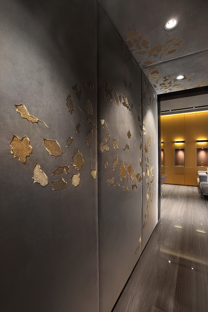 Fashionable Apartment AS Design