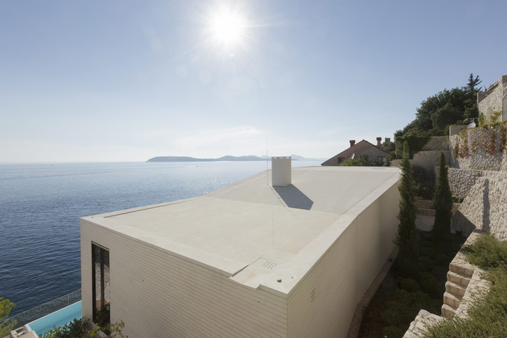 V2 House
