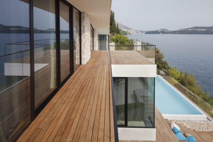 V2 House