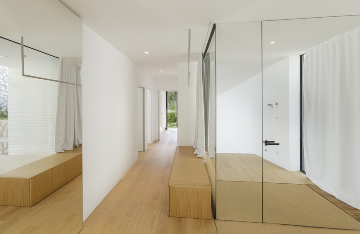 V2 House