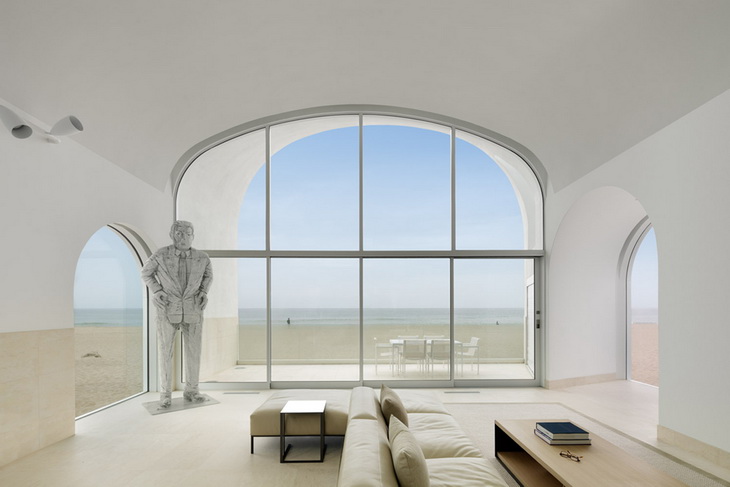 Vault House