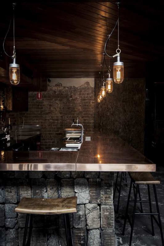 Donny’s Bar