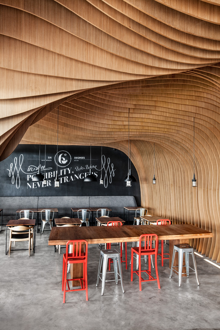 Six Degrees Cafe