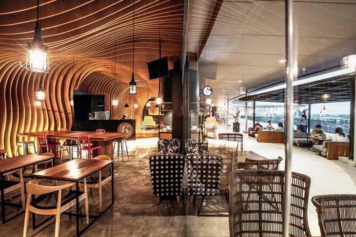 Six Degrees Cafe