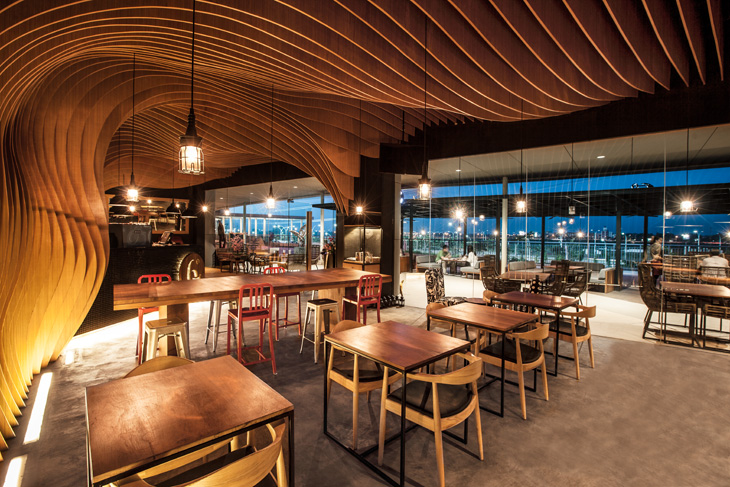 Six Degrees Cafe