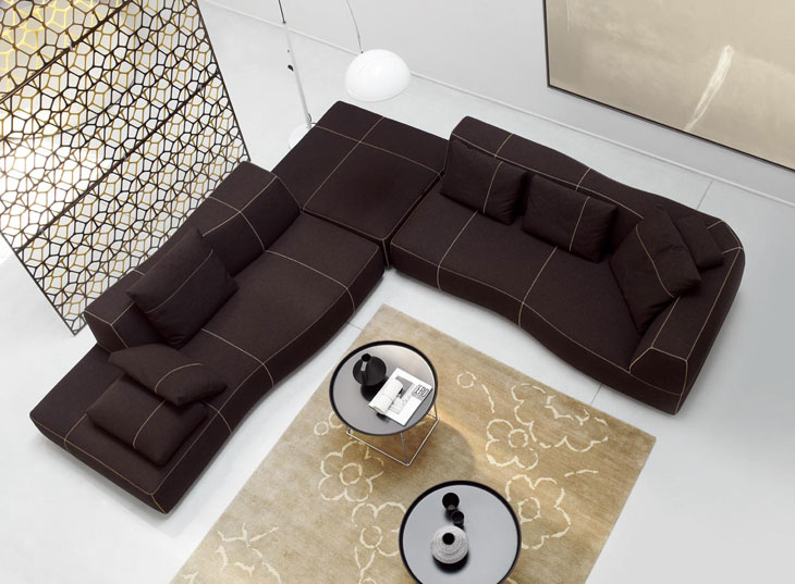Bend-Sofa-by-Patricia-Urquiola-03