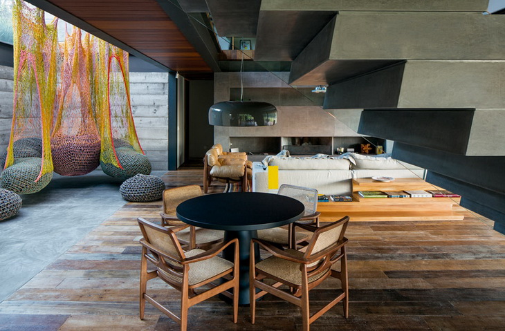JG House