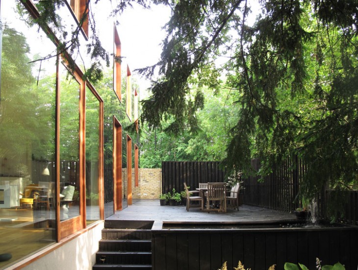 The-Black-Glass-House-by-Ian-McChesney-02