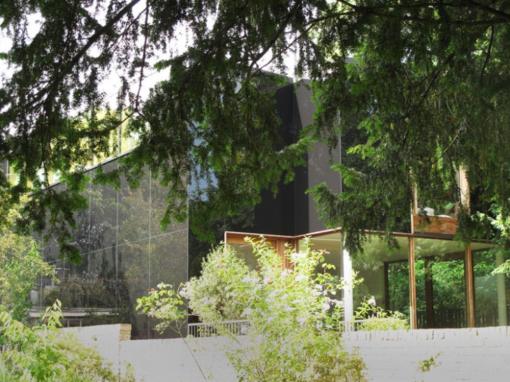 The-Black-Glass-House-by-Ian-McChesney-03