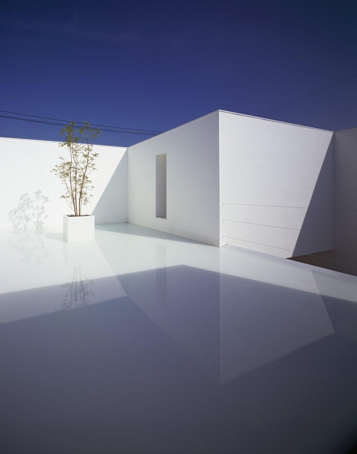 White Cave House 05