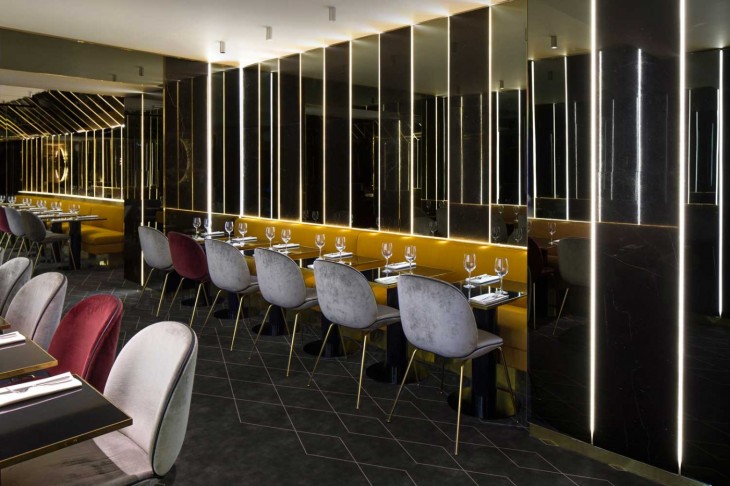 Parisian Restaurant 05