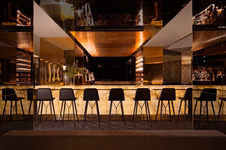 Parisian Restaurant 07