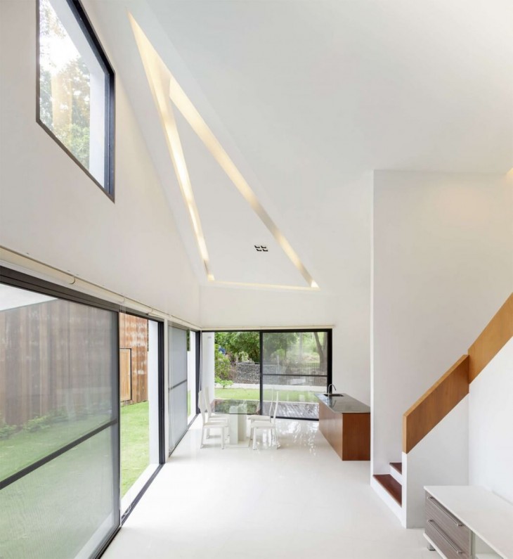 Canal House by Ekar Architects (9)