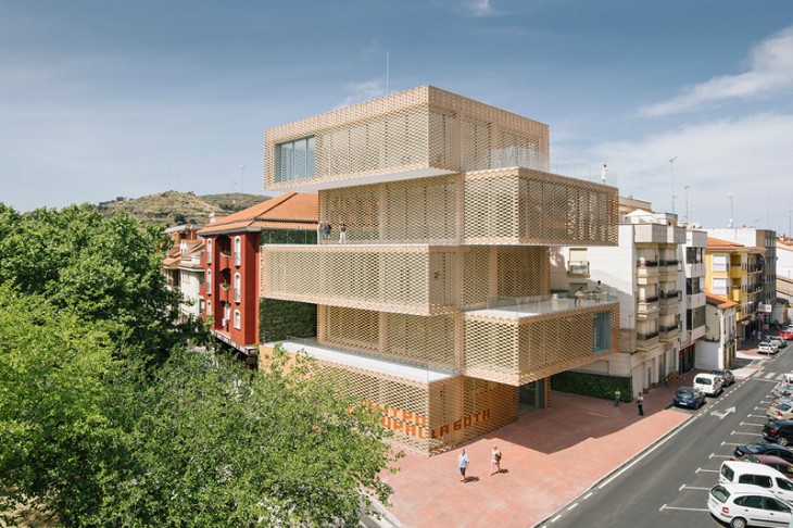 Cultural Center and Tobacco Museum by Ramiro Losada and Alberto García (1)