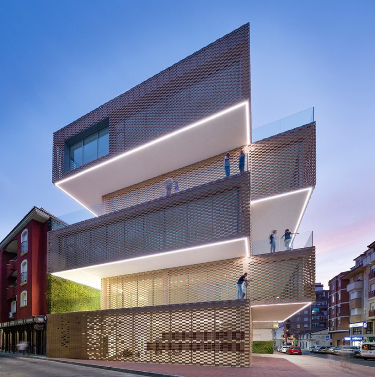 Cultural Center and Tobacco Museum by Ramiro Losada and Alberto García (4)