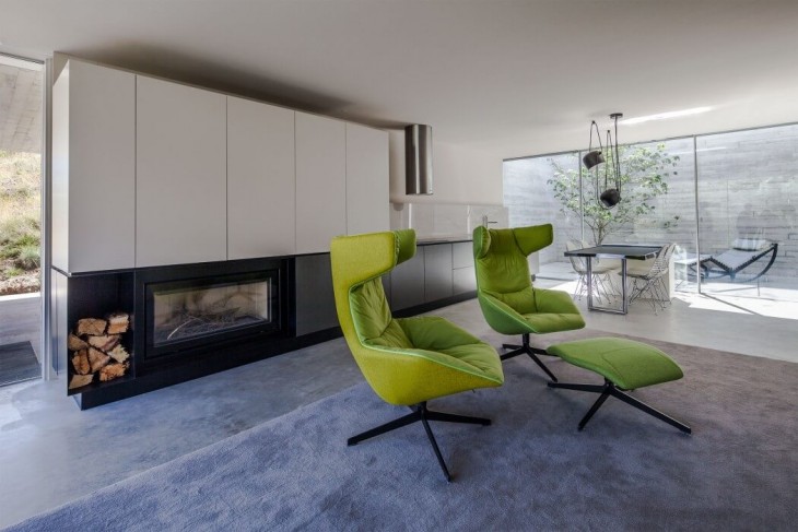 House in Viana do Castelo by Carvalho Araújo