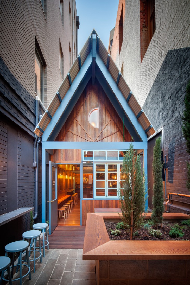 Pink Moon Saloon by Sans-Arc Studio (5)