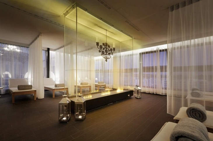 Take a look at the luxury interior of the Kameha (11)