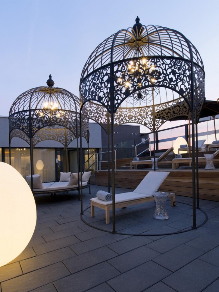 Take a look at the luxury interior of the Kameha (14)