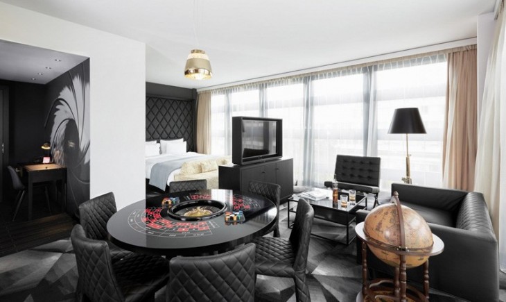 Take a look at the luxury interior of the Kameha (17)