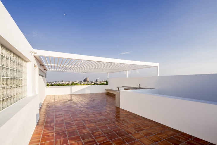 V House by Abraham Cota Paredes Arquitectos