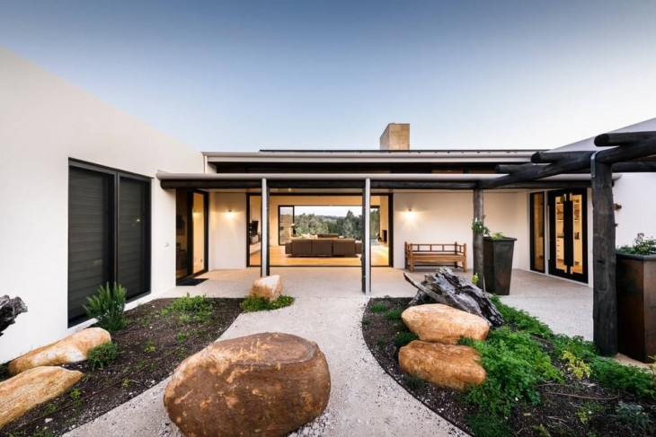 House in Yallingup by Adrian Zorzi