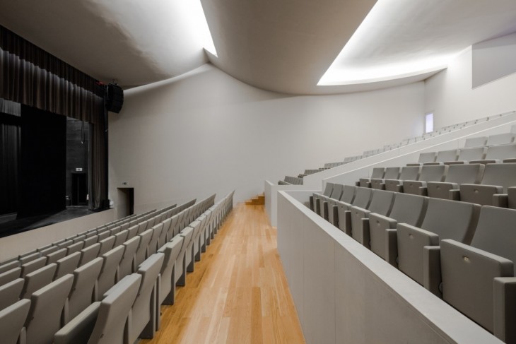 JM_SizaVieira_TeatreAuditori_LlinarsdelValles_014