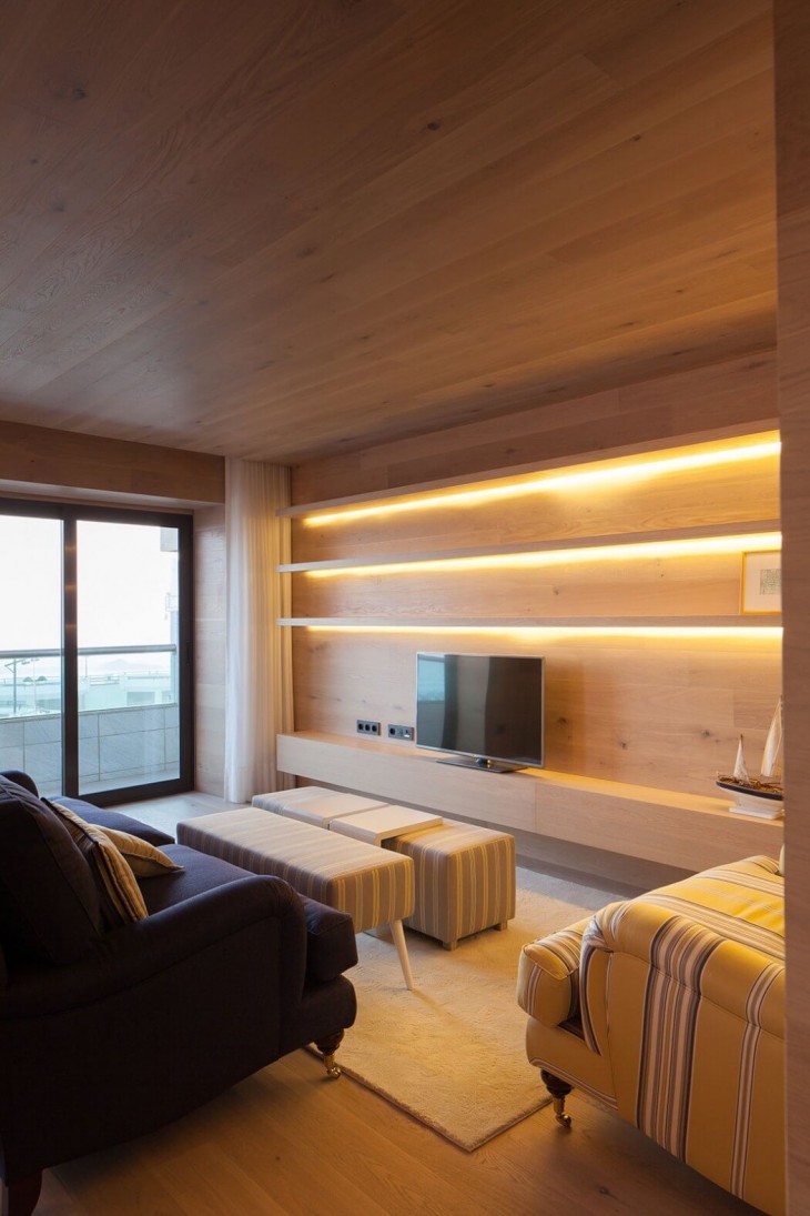 Seafront Apartment (9)