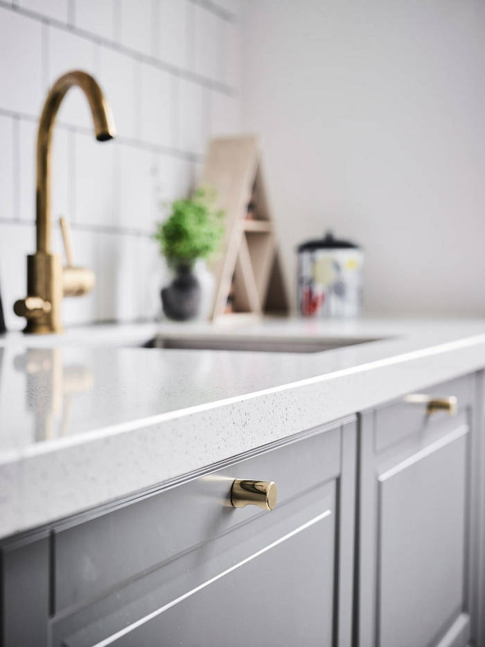 Shades of Grey and a Pop of Color (4)