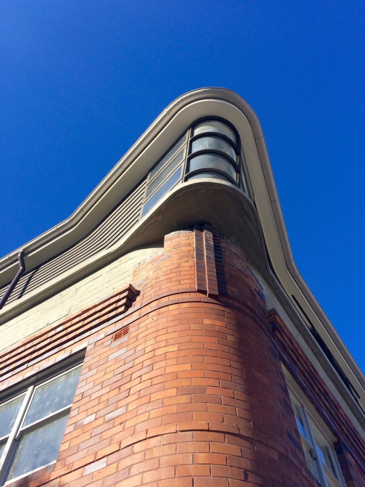 Luigi Rosselli Architects The Bow Window Penthouse 06