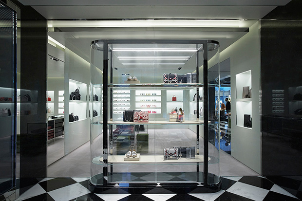 Prada_Vancouver_Alberni-Street_int-02