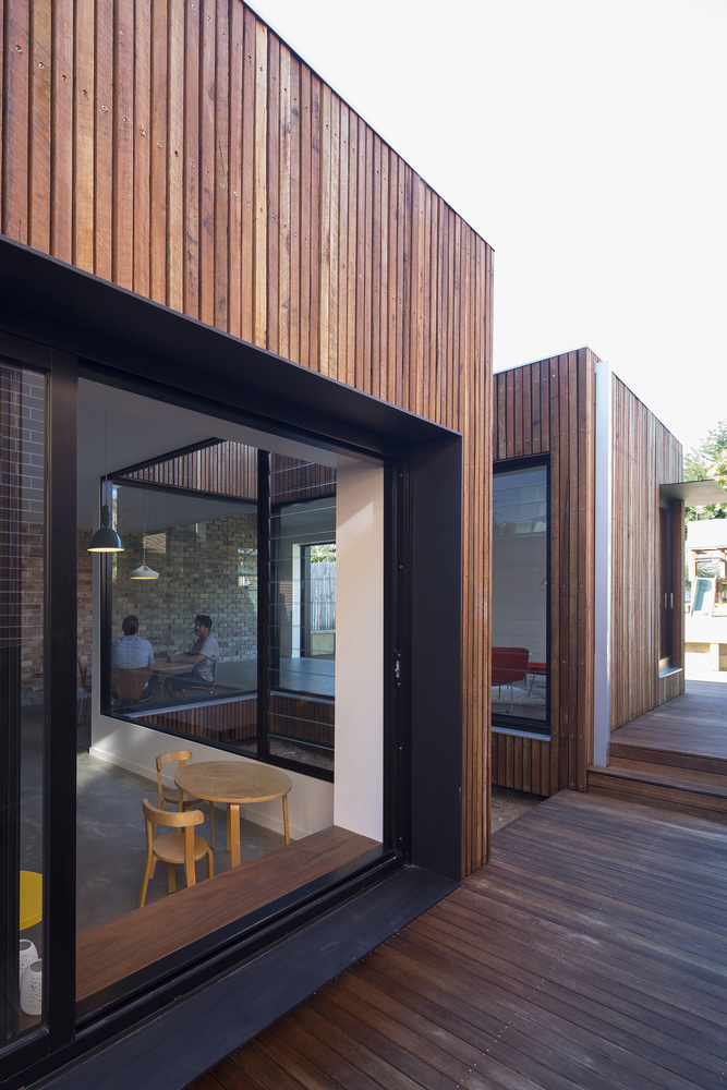 Cut-away Roof House (6)