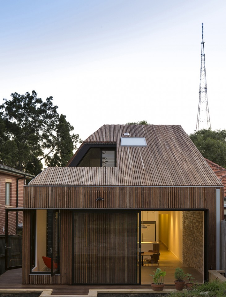 Cut-away Roof House by Scale Architecture