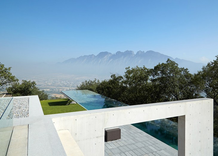 Casa-Monterrey-Tadao-Ando (10)